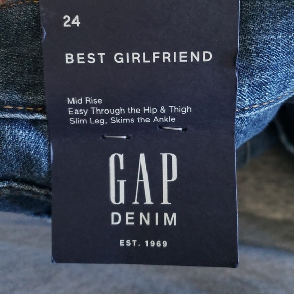GAP Brand New Distressed Jeans - Picture 6 of 7